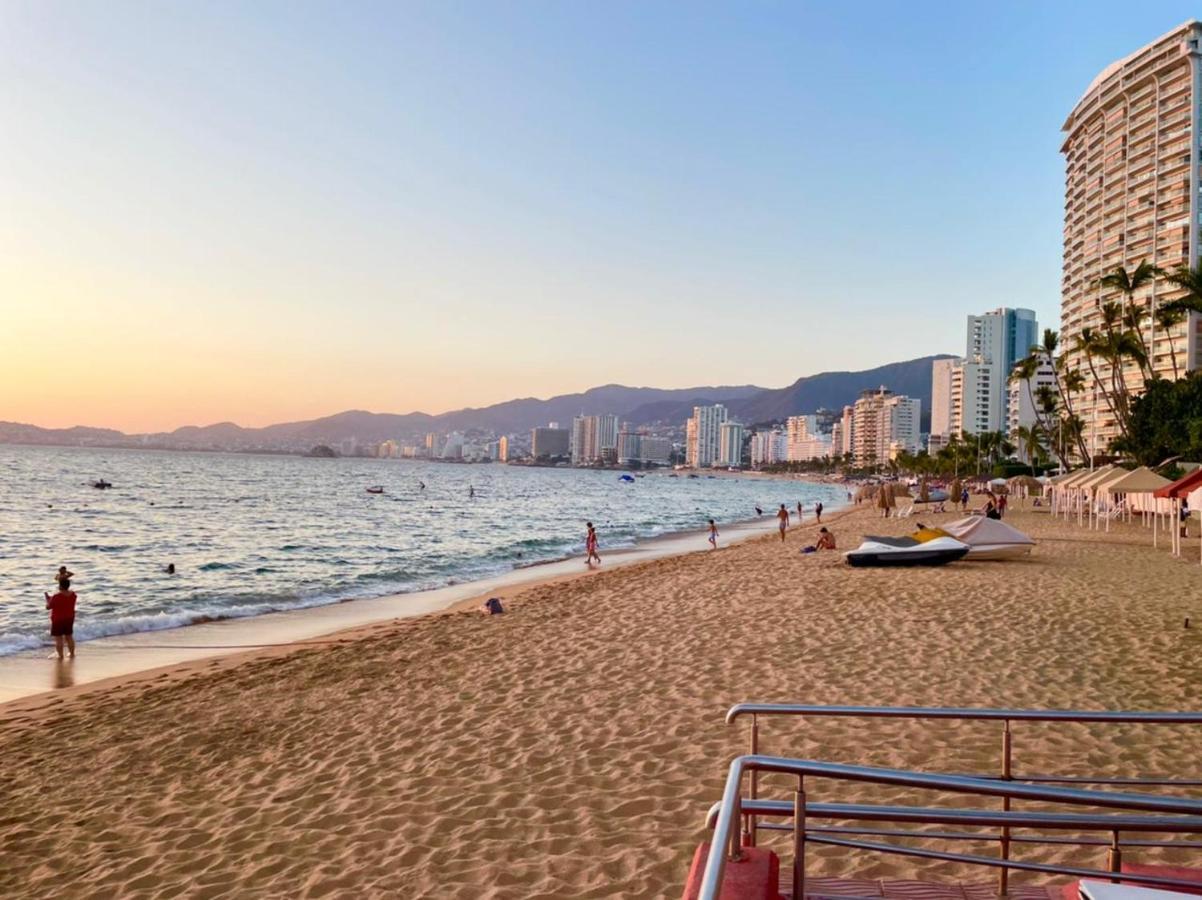 Sky Inn Acapulco Y Condominio Mediterrane Ngoại thất bức ảnh