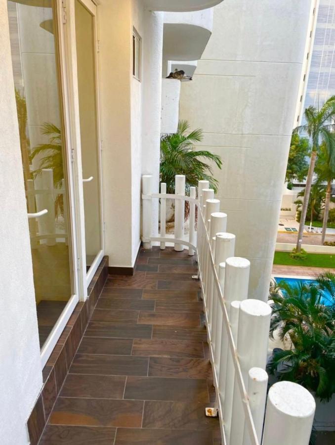 Sky Inn Acapulco Y Condominio Mediterrane Ngoại thất bức ảnh