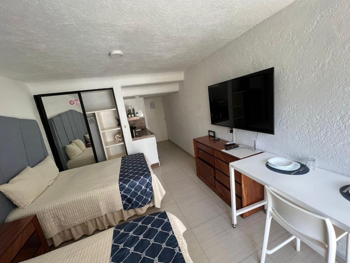 Sky Inn Acapulco Y Condominio Mediterrane Ngoại thất bức ảnh