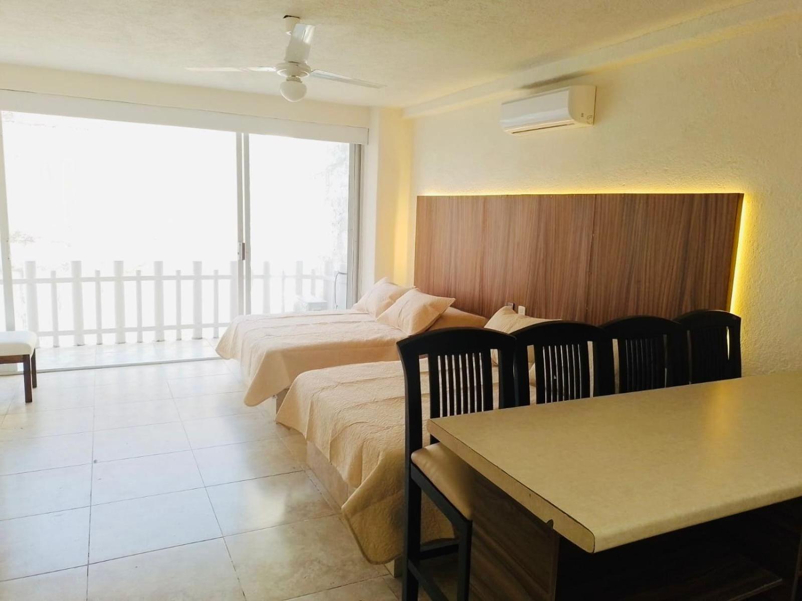 Sky Inn Acapulco Y Condominio Mediterrane Ngoại thất bức ảnh